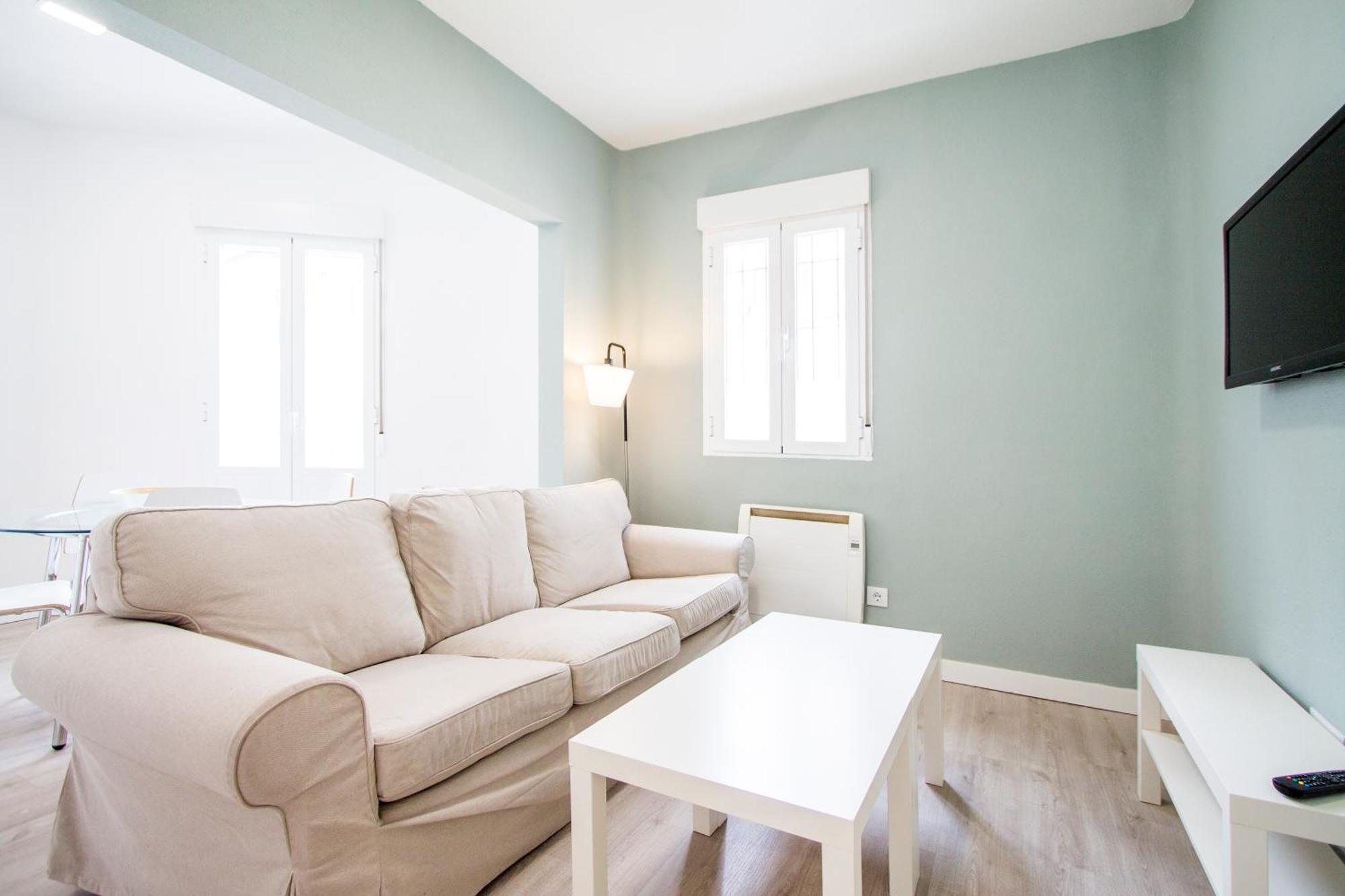 Apartamentos Tetuan Sandino Madrid Exterior photo
